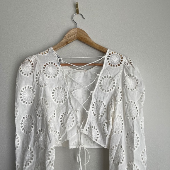Zara Eyelet Lace Long Sleeve Cropped Puff Sleeve Coquette Top Size Small - Picture 6 of 10